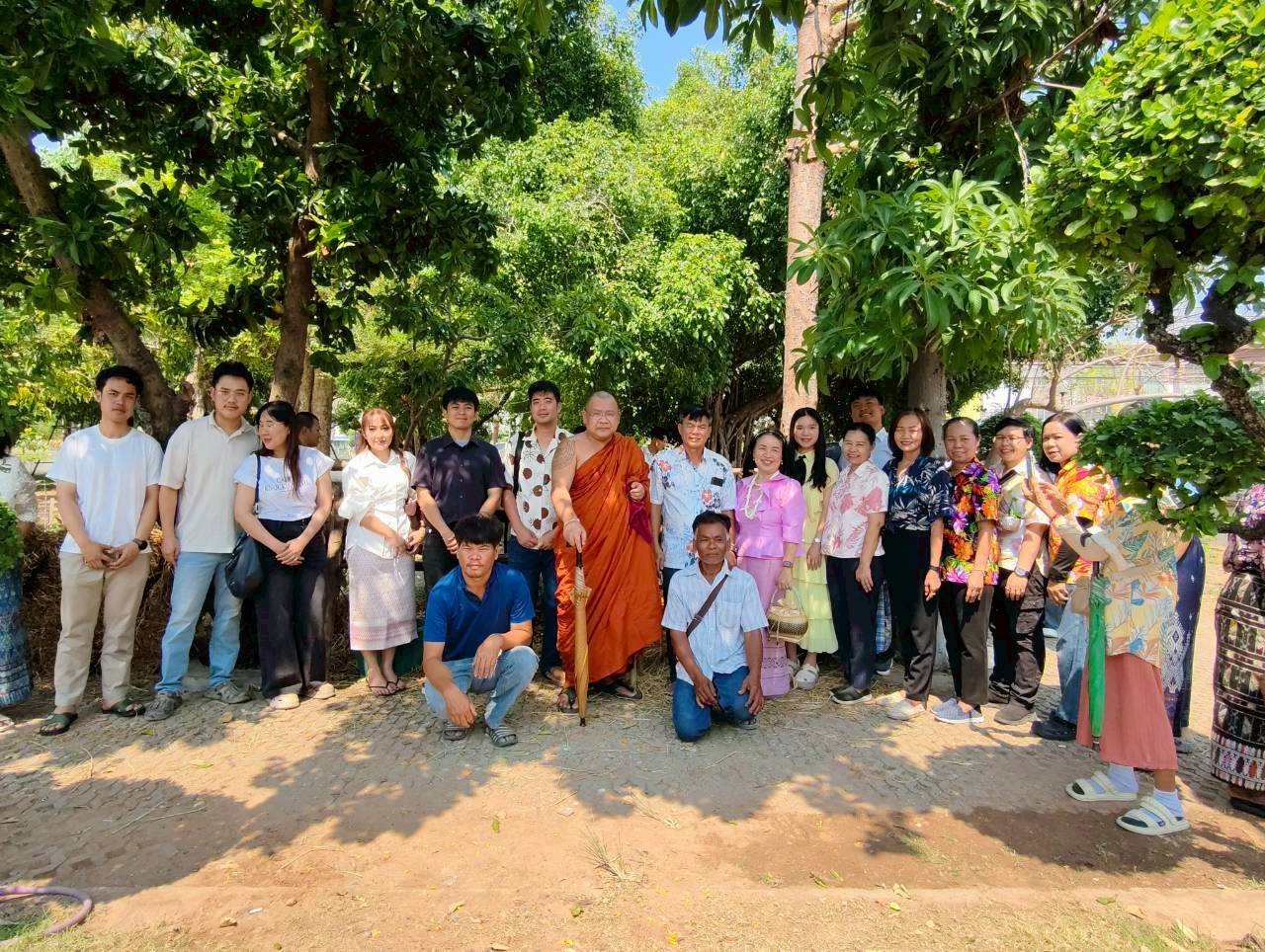 🐮​ พช.แวงใหญ่​ 🎥​ : ส่งต่อความสุข นำครัวเรือนเป้าหมาย ศจพ. รับมอบโคไถ่ชีวิตจากผู้มีจิตศรัทธา